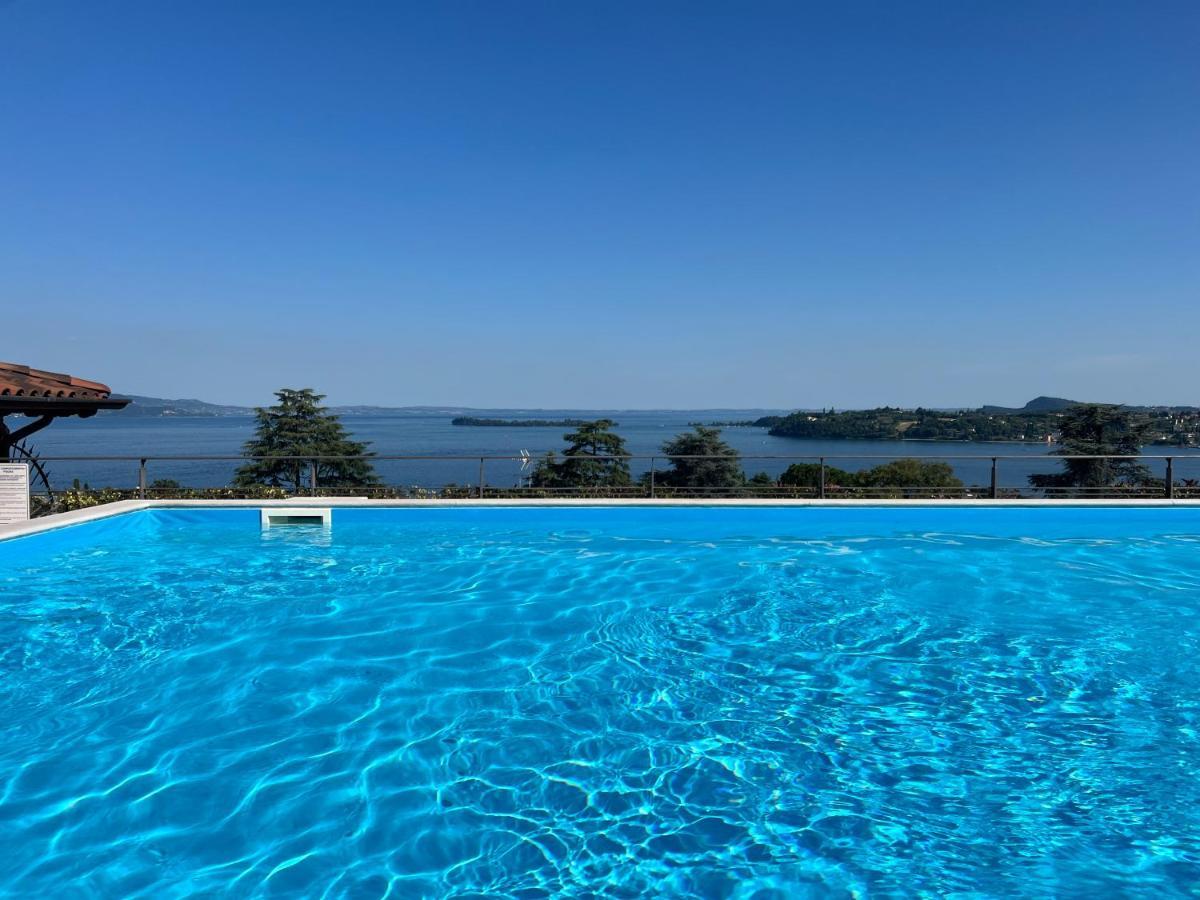 Feli Holiday Home - Panoramic Pool Lake View In Гардоне-Рив'єра Екстер'єр фото