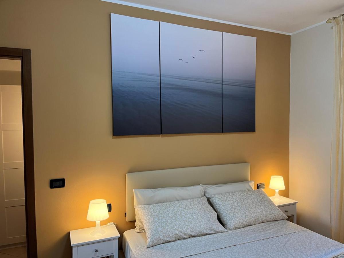 Feli Holiday Home - Panoramic Pool Lake View In Гардоне-Рив'єра Екстер'єр фото